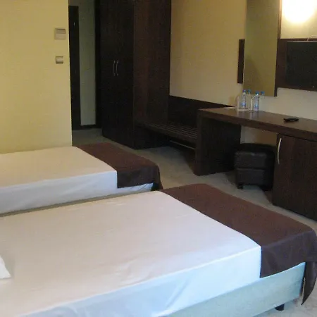 Hotel Satellite